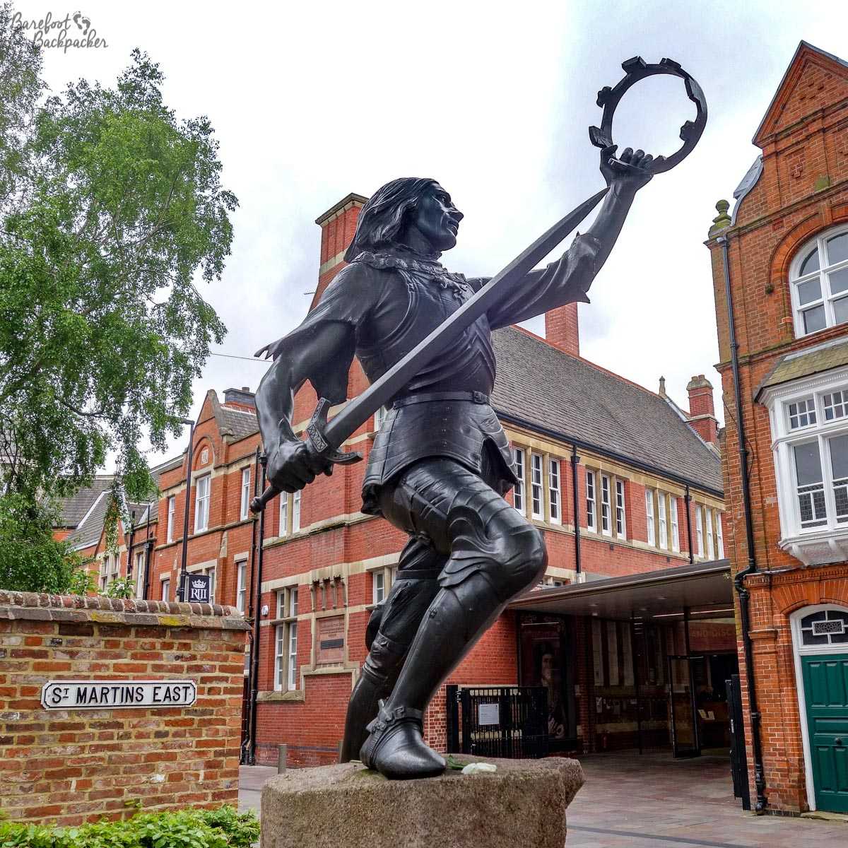 Richard III statue, outside Leicester Cathedral.