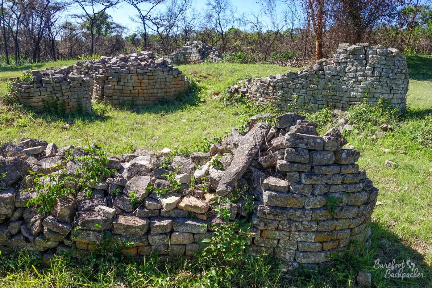 Stone ruins, probably housing, in the Valley complex at Great Zimbabwe.